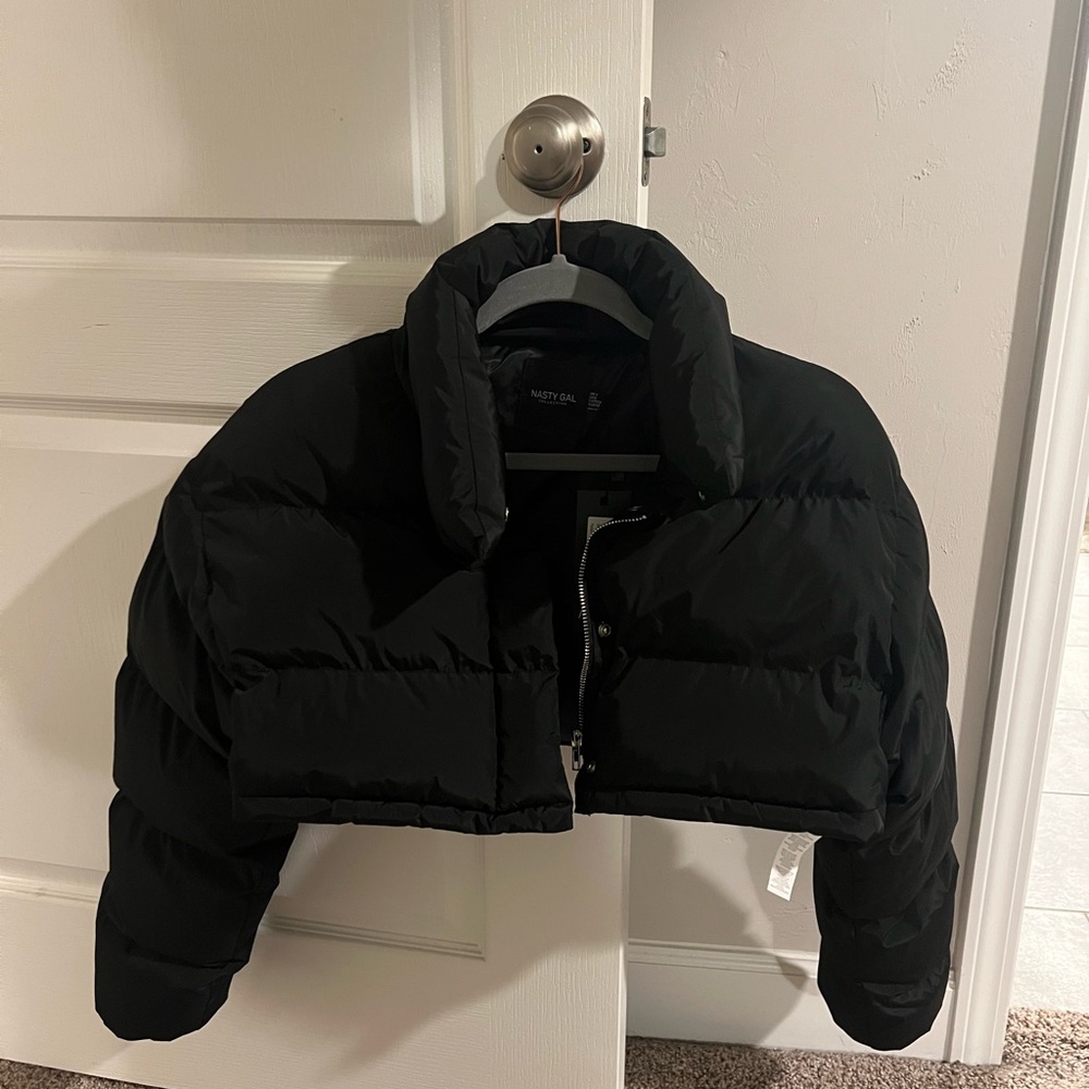 Cropped puffer jacket